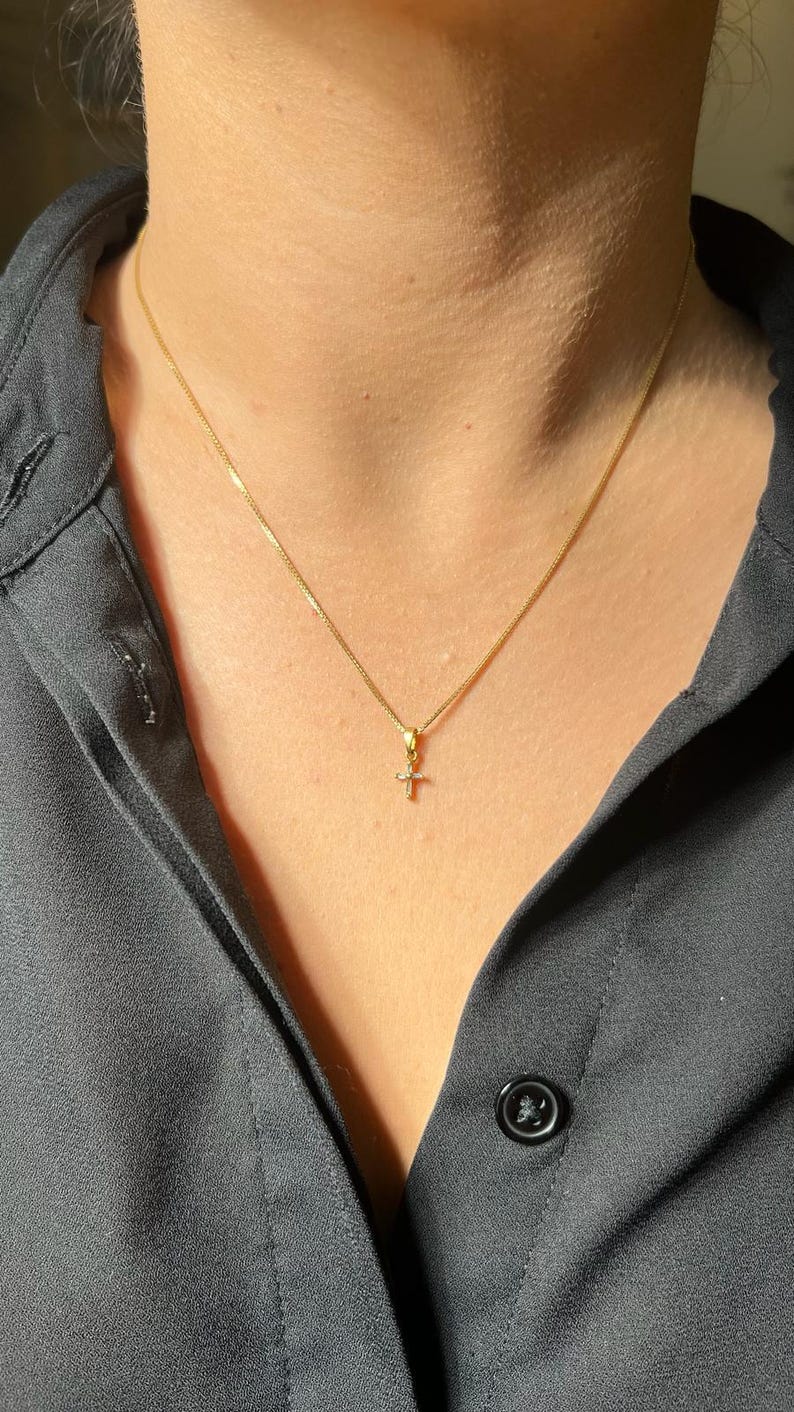 Diamond Cross necklace, 18k Solid Gold, dainty cross jewelry, christian gift, Baptism Gift, Gold Cross Necklace, cross gift, gift for her